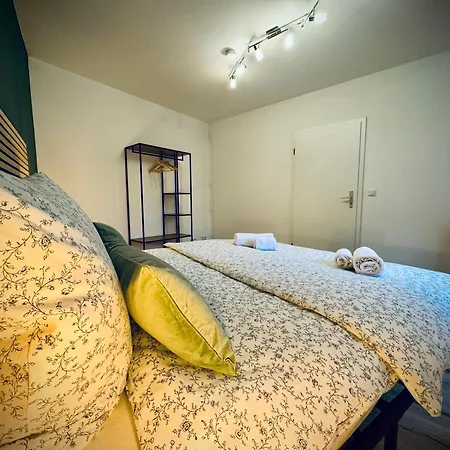 One Apartment's - Zentral - Steinweg דירה קובורג