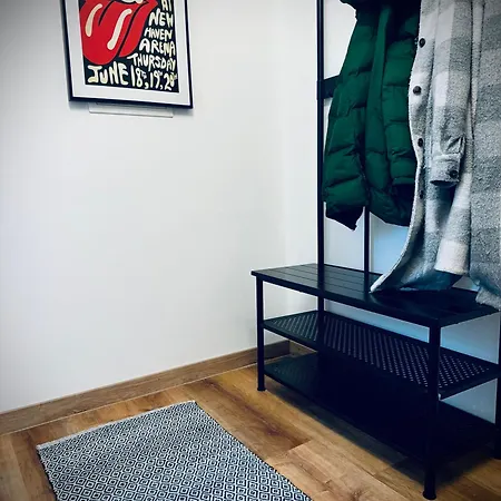 One Apartment's - Zentral - Steinweg דירה קובורג